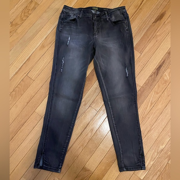 True Craft Denim - True Craft Women's Black Washed Skinny Jeans with Subtle Distress